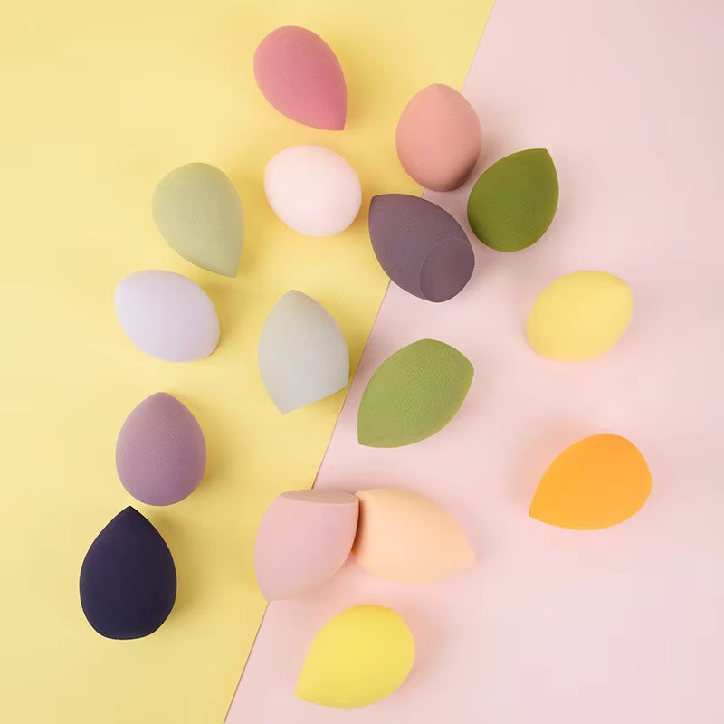 Makeup Blender Sponge - Cosmetic Puff for Foundation & Powder Application